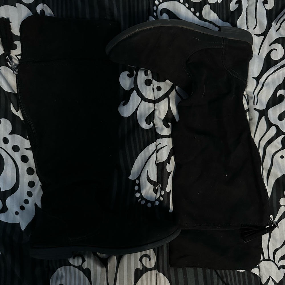 Black Knee-High Flat Boots